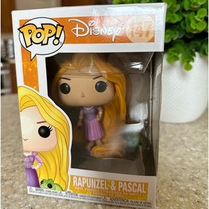 Funko POP! Disney: Tangled - Rapunzel and Pascal Vinyl Figure #147